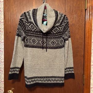 Maurices Gray and Black Cowl Neck Sweater with sparkle